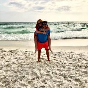 Meet your Posher, Carla